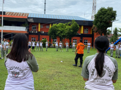 KEGIATAN OUTBOUND SMA METHODIST 6 MEDAN DI BPBD SUMATERA UTARA 
