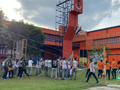 KEGIATAN OUTBOUND SMA METHODIST 6 MEDAN DI BPBD SUMATERA UTARA 