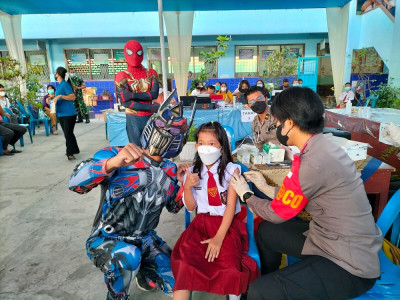 Bersama Tokoh Animasi Spiderman & Transformer Menyemagati Murid Yang di Vaksinasi Tgl 20 Januari 202